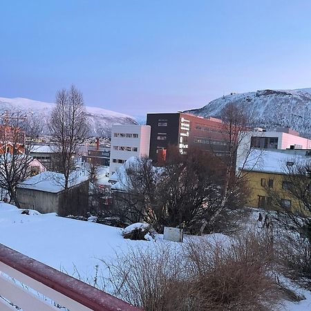 Centrally Located Apartment With 2 Bedrooms And Free Parking Tromsø Eksteriør billede